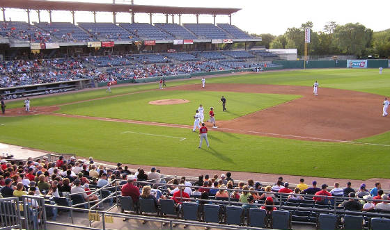 Out at first - Syracuse Chiefs